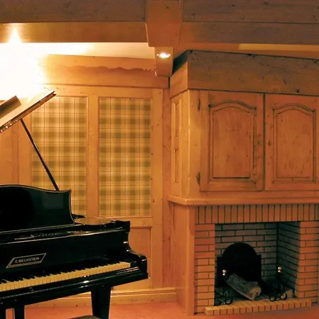 Royal Rochebrune Hotel 3*