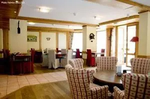 Royal Rochebrune Отель Межев