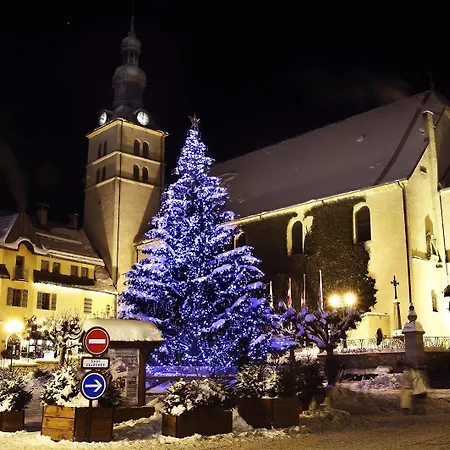 Royal Rochebrune Отель
