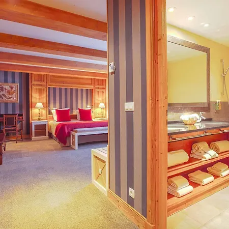 Hotel Royal Rochebrune 3*