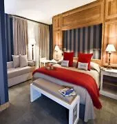 Royal Rochebrune Отель 3*