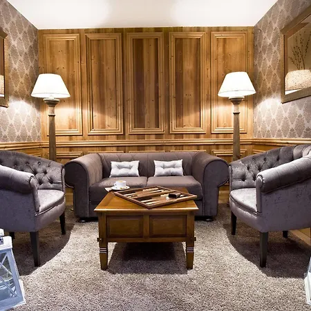 Hotel Royal Rochebrune 3*