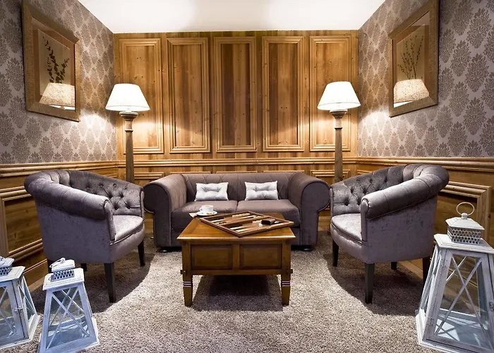 Hotel Royal Rochebrune 3*